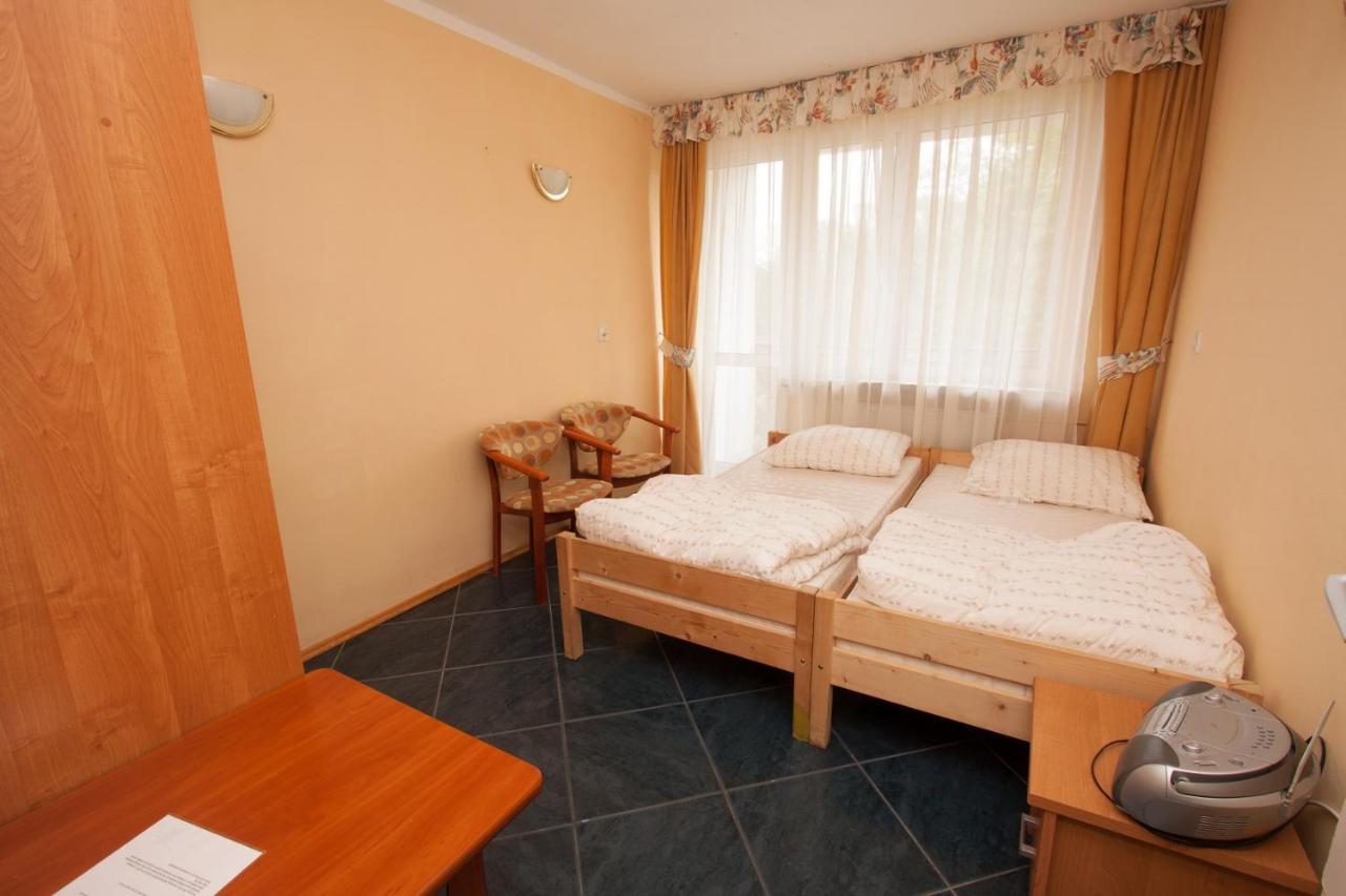 Dom Wczasowy Alka Dziwnow Exterior photo