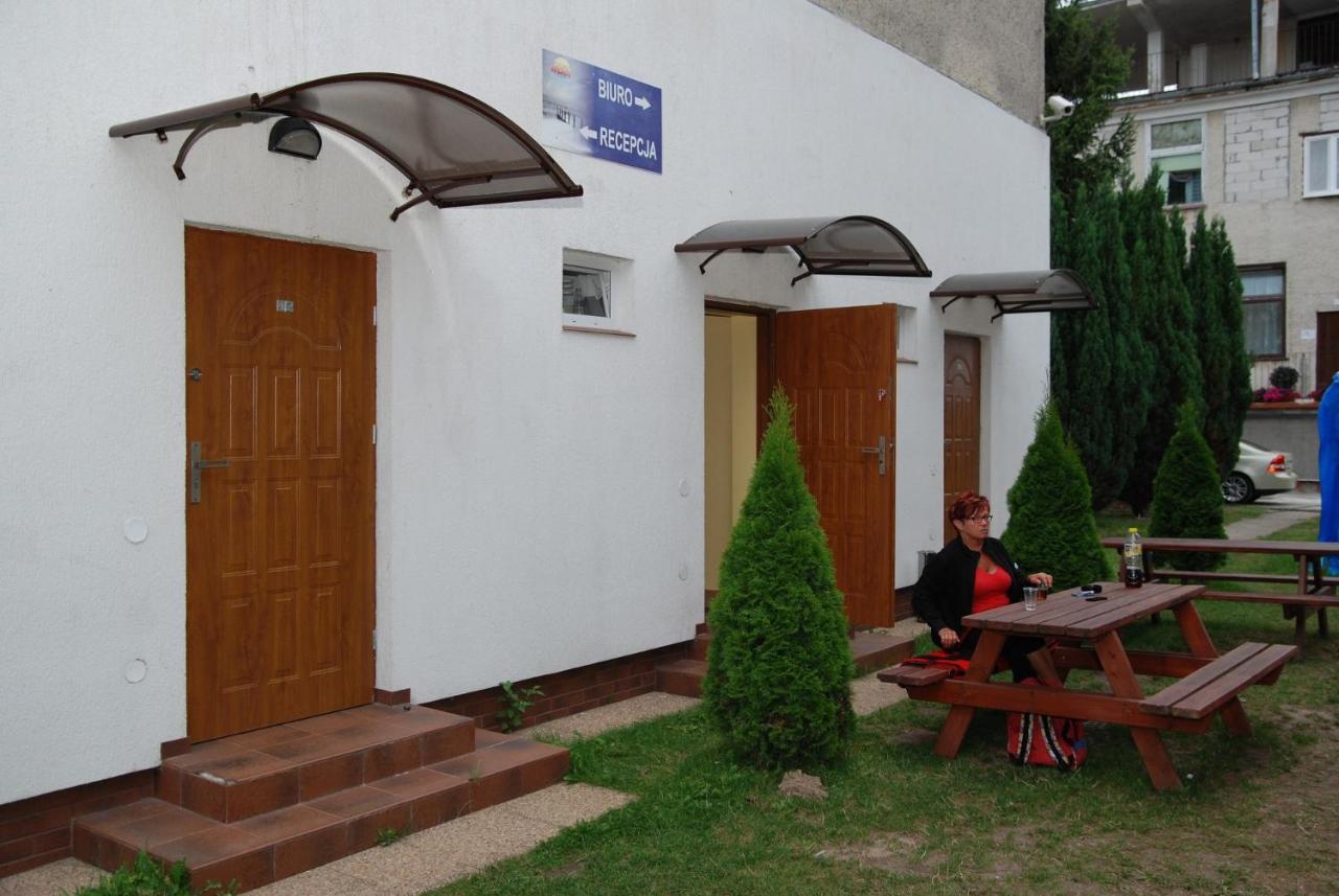 Dom Wczasowy Alka Dziwnow Exterior photo